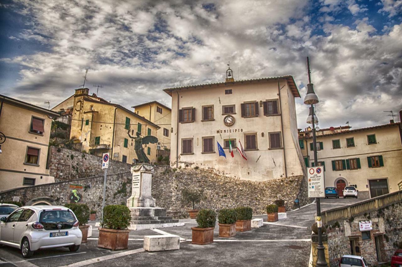 Апартаменты Il Castello Bucine Экстерьер фото